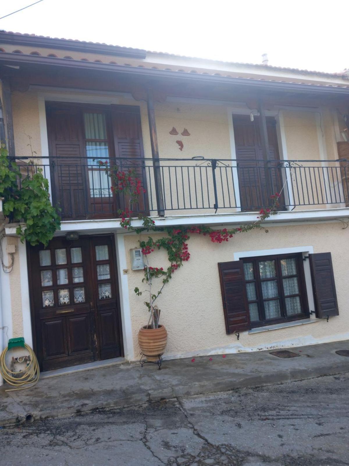 Katerinas Apartmens Skiathos Town Exterior photo