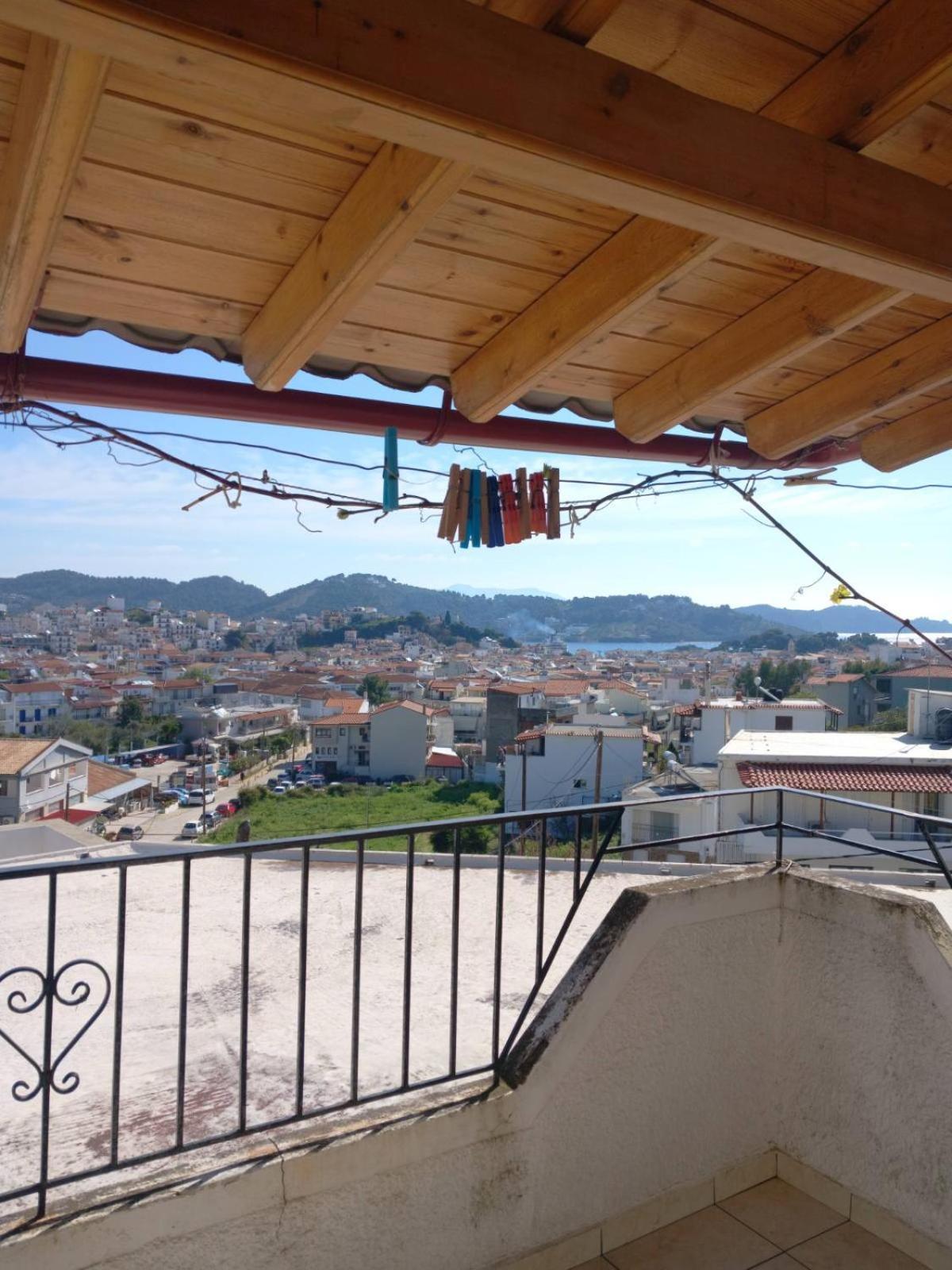Katerinas Apartmens Skiathos Town Exterior photo